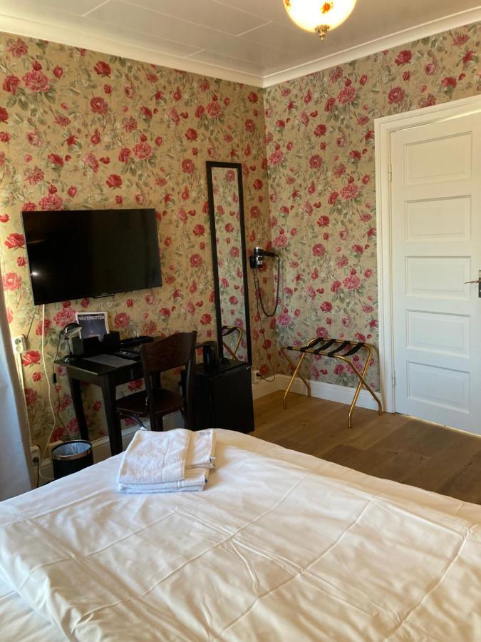 Hotell Stensborg 셸레프테오 외부 사진