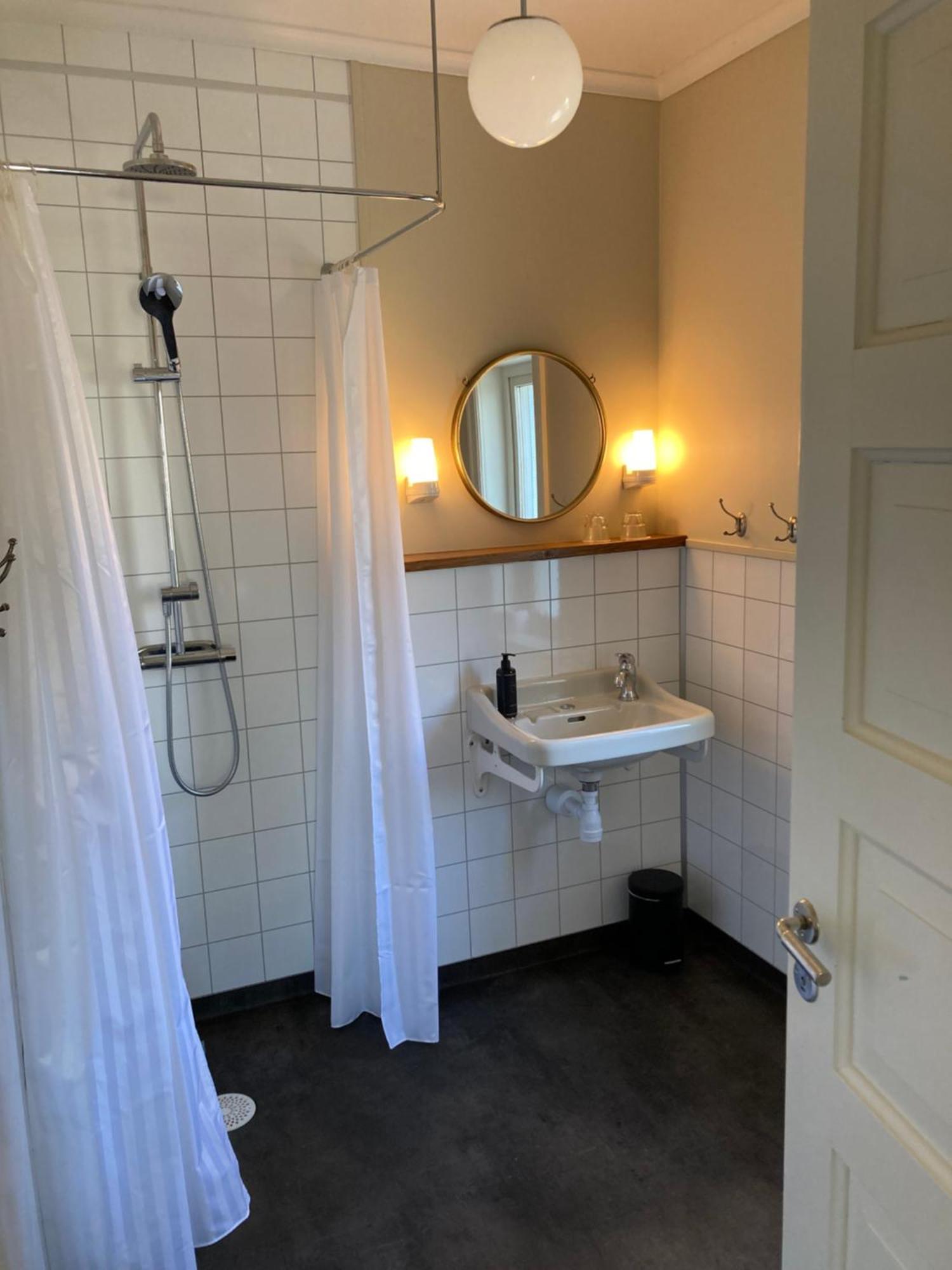 Hotell Stensborg 셸레프테오 외부 사진